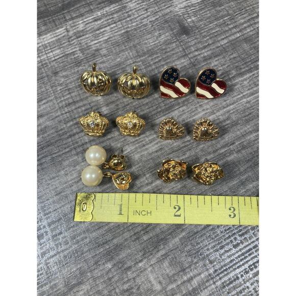 Vintage 1990’s AVON Gold Tone Pierced Earring Bundle Pumpkin Hearts Crown Rose - Picture 8 of 8
